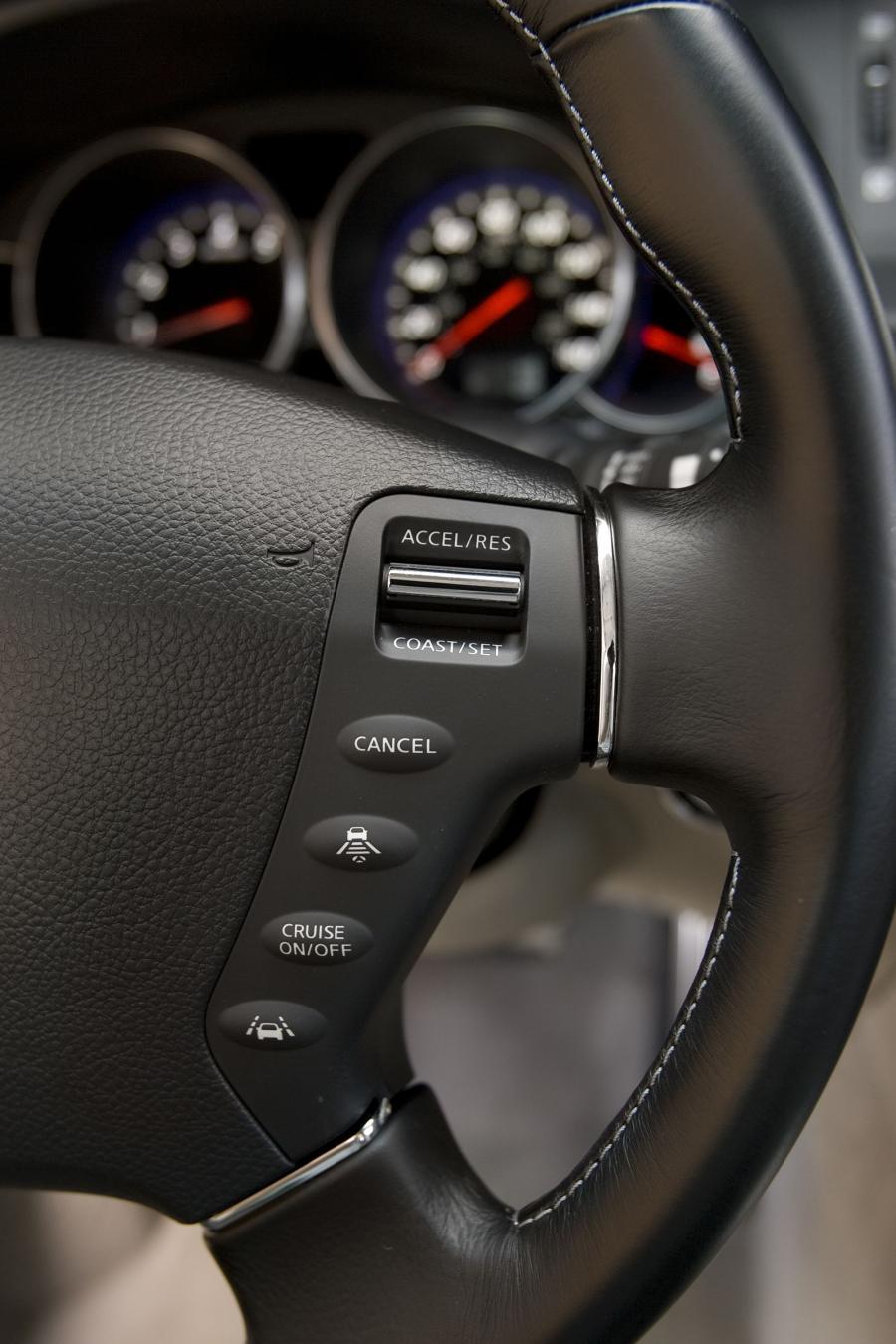  Infiniti M45 S 2008 года  (фото 13 из 20)